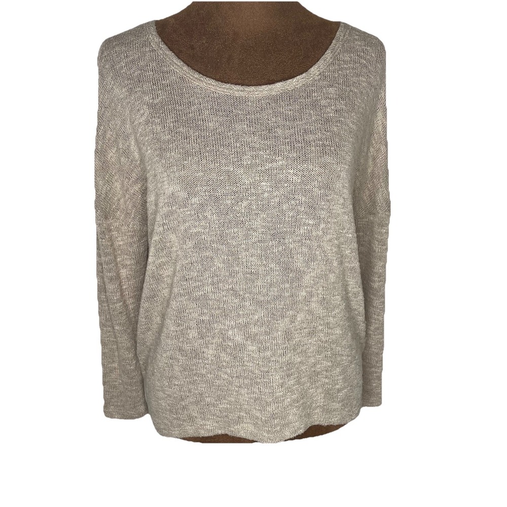Women's Lightweight Beige Preppy Sweater 3/4 Sleeve Faux Button Back Size Small